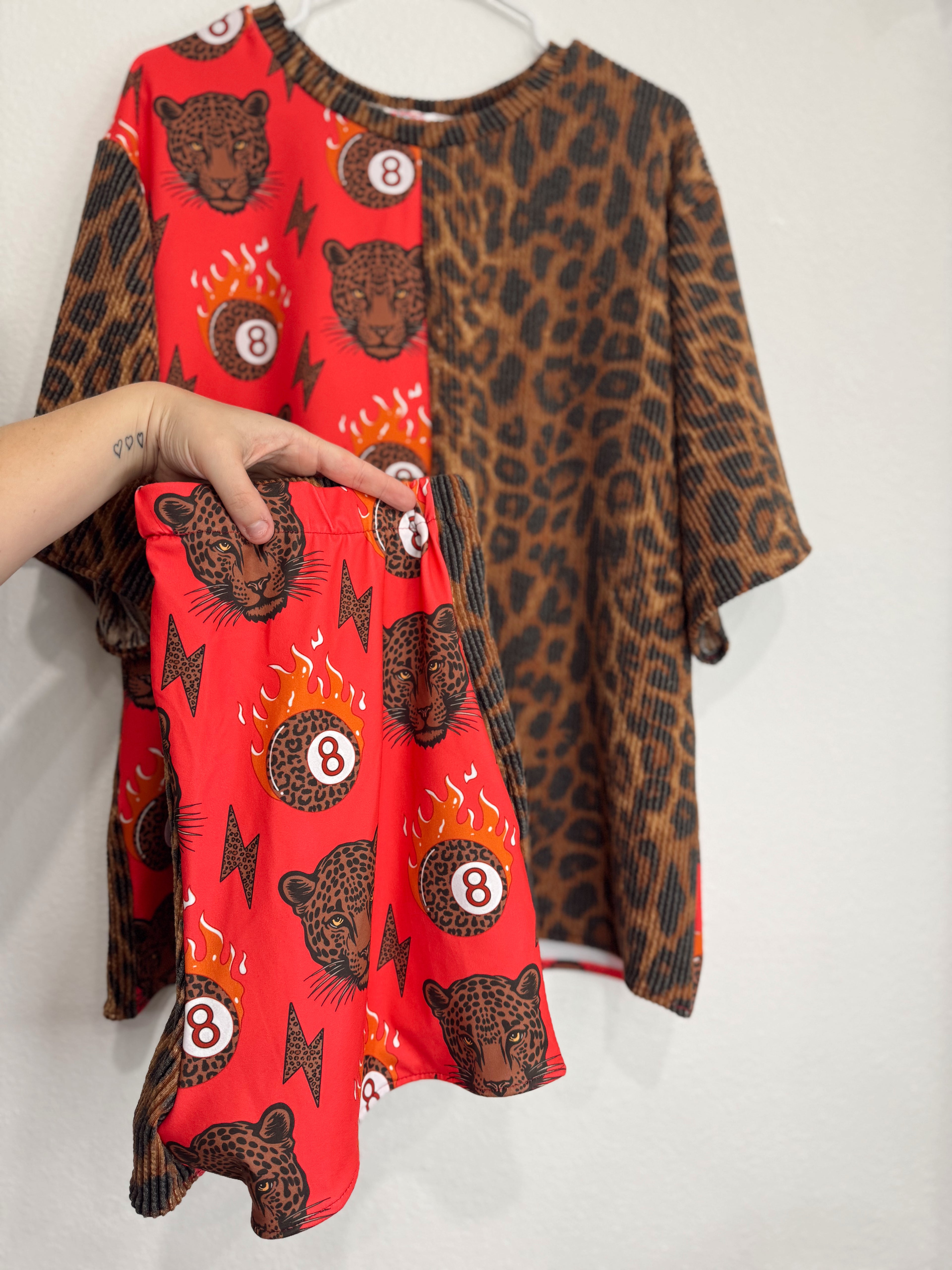 Women’s Large Oversized Comfy Tee & Shorts With Pockets