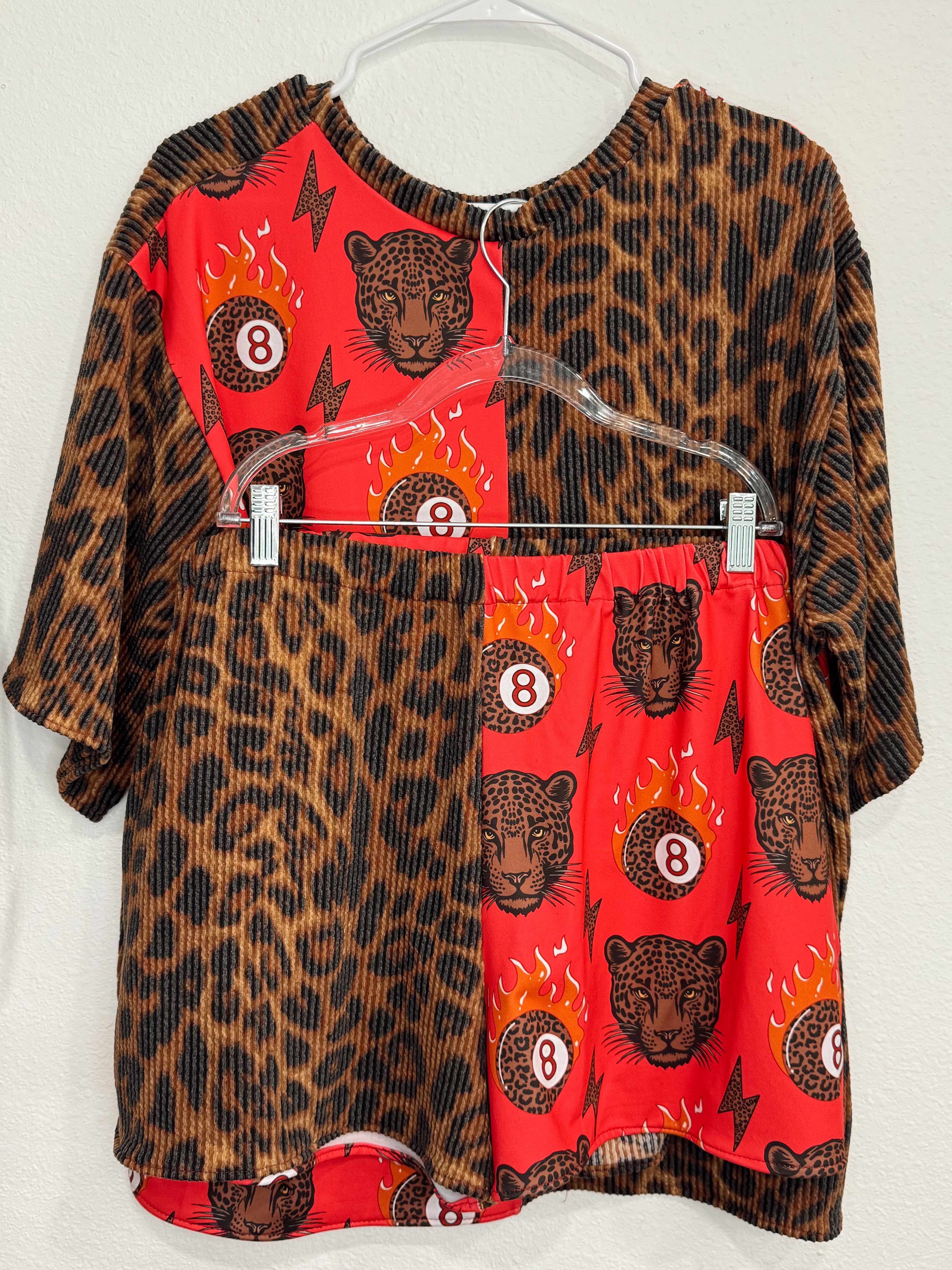 Women’s Large Oversized Comfy Tee & Shorts With Pockets